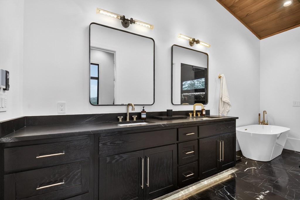 156 Coles Crossing Road Mineral Bluff, GA 30559 - Photo 31 of 97