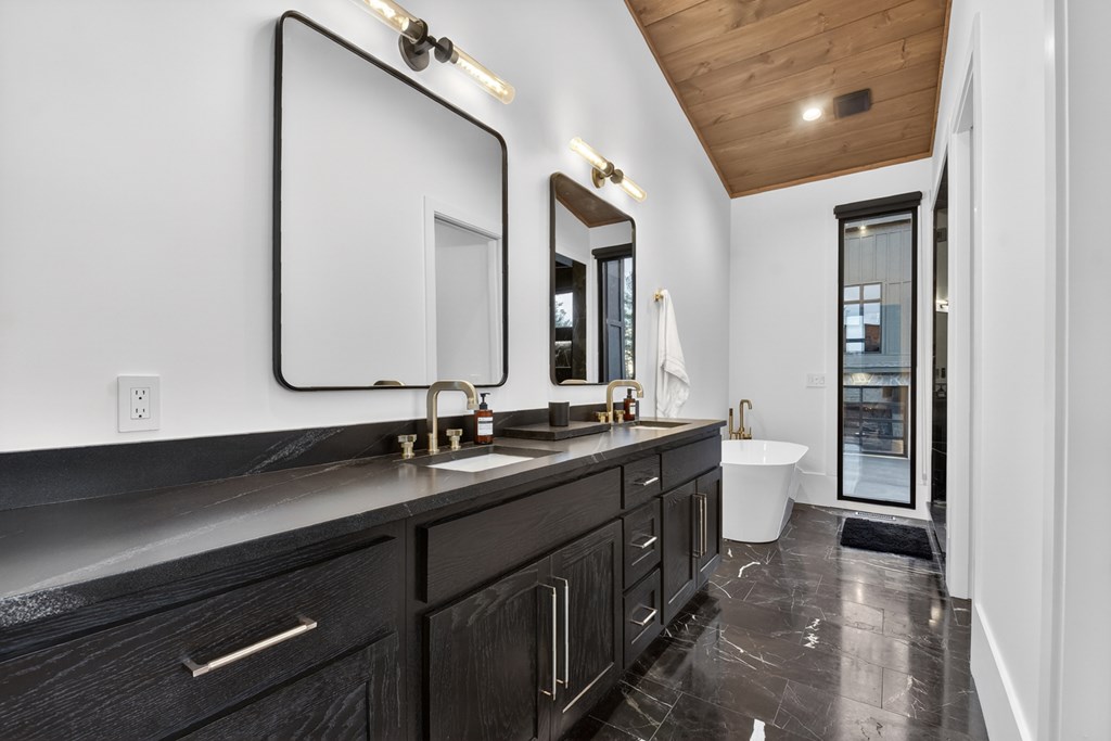 156 Coles Crossing Road Mineral Bluff, GA 30559 - Photo 32 of 97