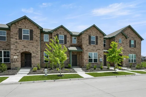 $304,990 | 245 Wagon Spoke Way, Unit 18, Fort Worth, TX 76120