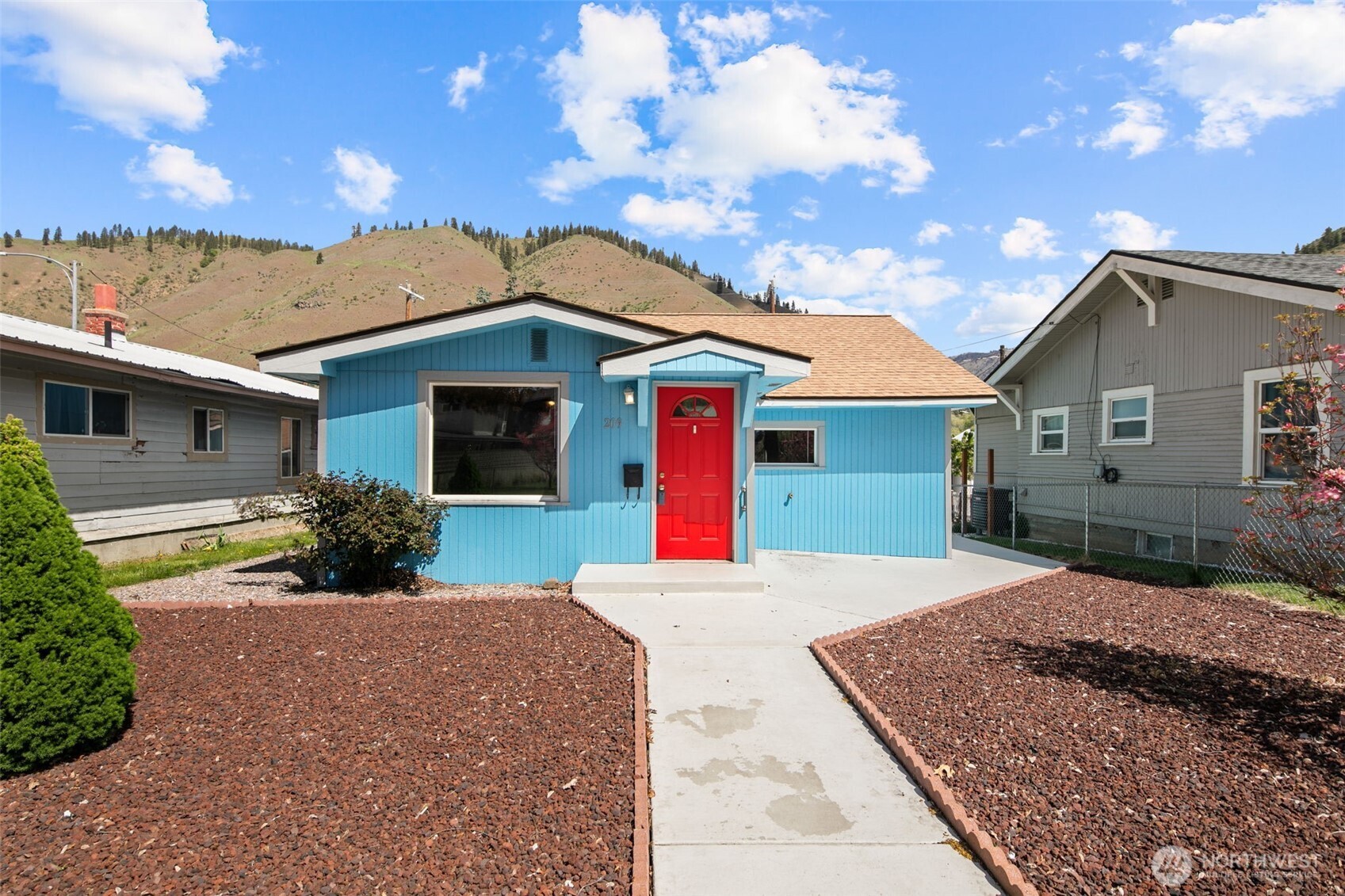 209 Elberta Avenue Cashmere, WA 98815 - Photo 1 of 32