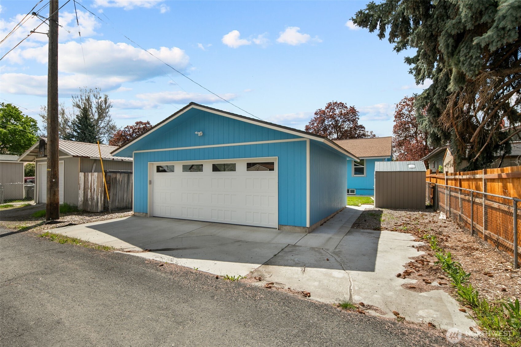 209 Elberta Avenue Cashmere, WA 98815 - Photo 28 of 32