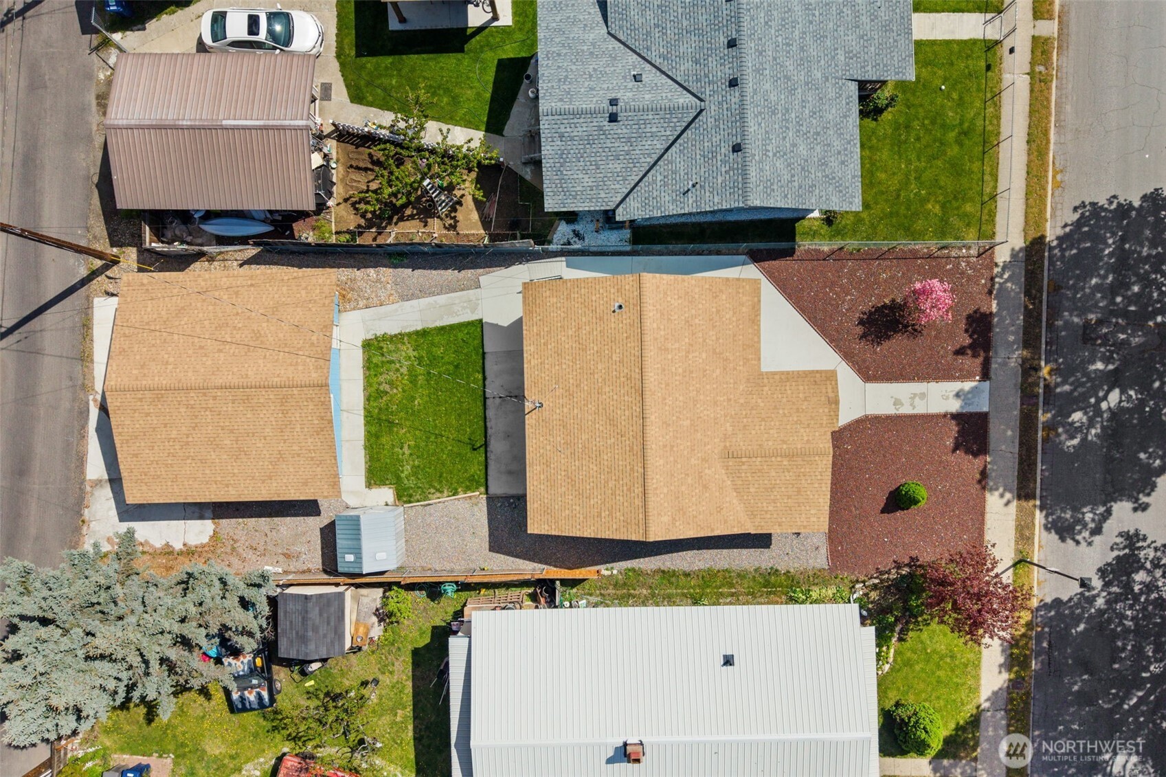 209 Elberta Avenue Cashmere, WA 98815 - Photo 3 of 32
