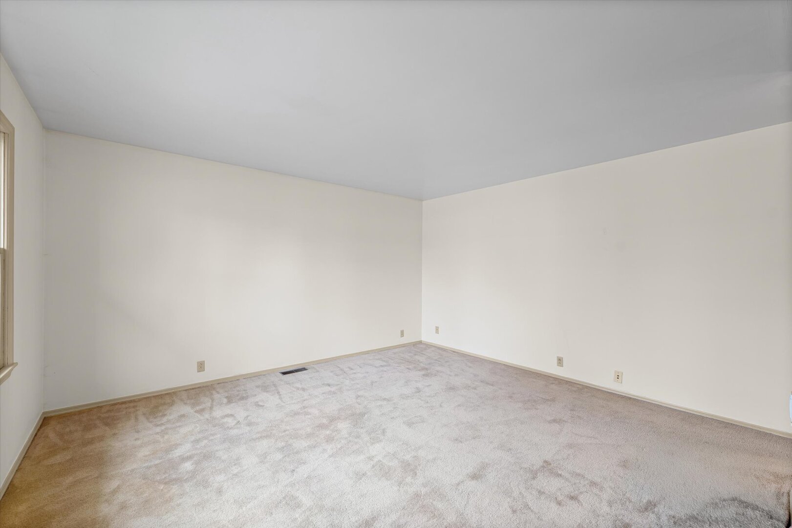 2307 Branch Road Champaign, IL 61821 - Photo 6 of 33 Gallery Image 6