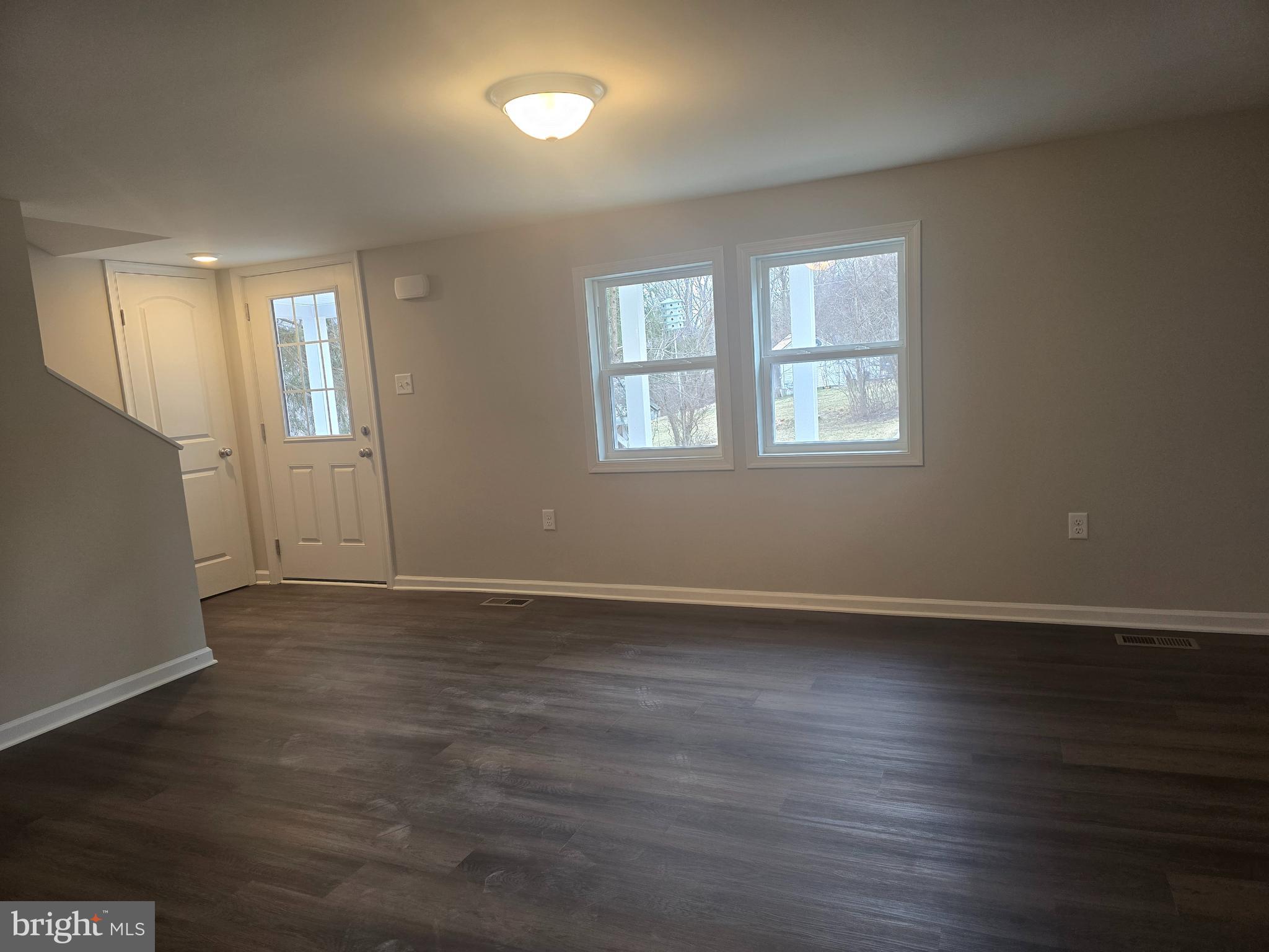 183 Engle Road Harpers Ferry, WV 25425 - Photo 3 of 31 Gallery Image 3