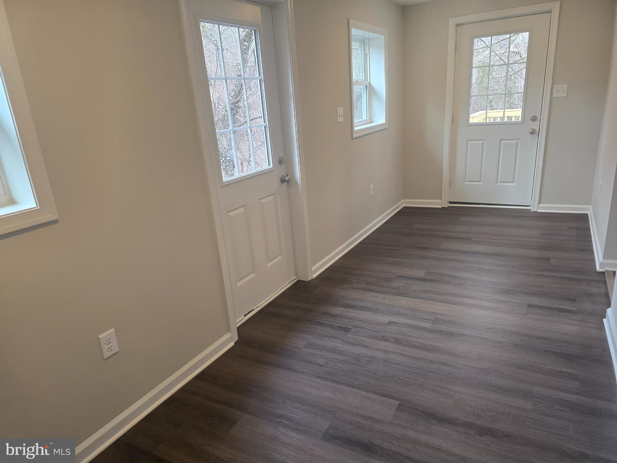 183 Engle Road Harpers Ferry, WV 25425 - Photo 9 of 31 Gallery Image 9