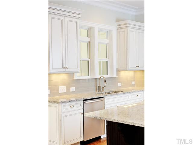 12221 Kyle Abbey Lane Raleigh, NC 27613 - Photo 21 of 25 Kitchen