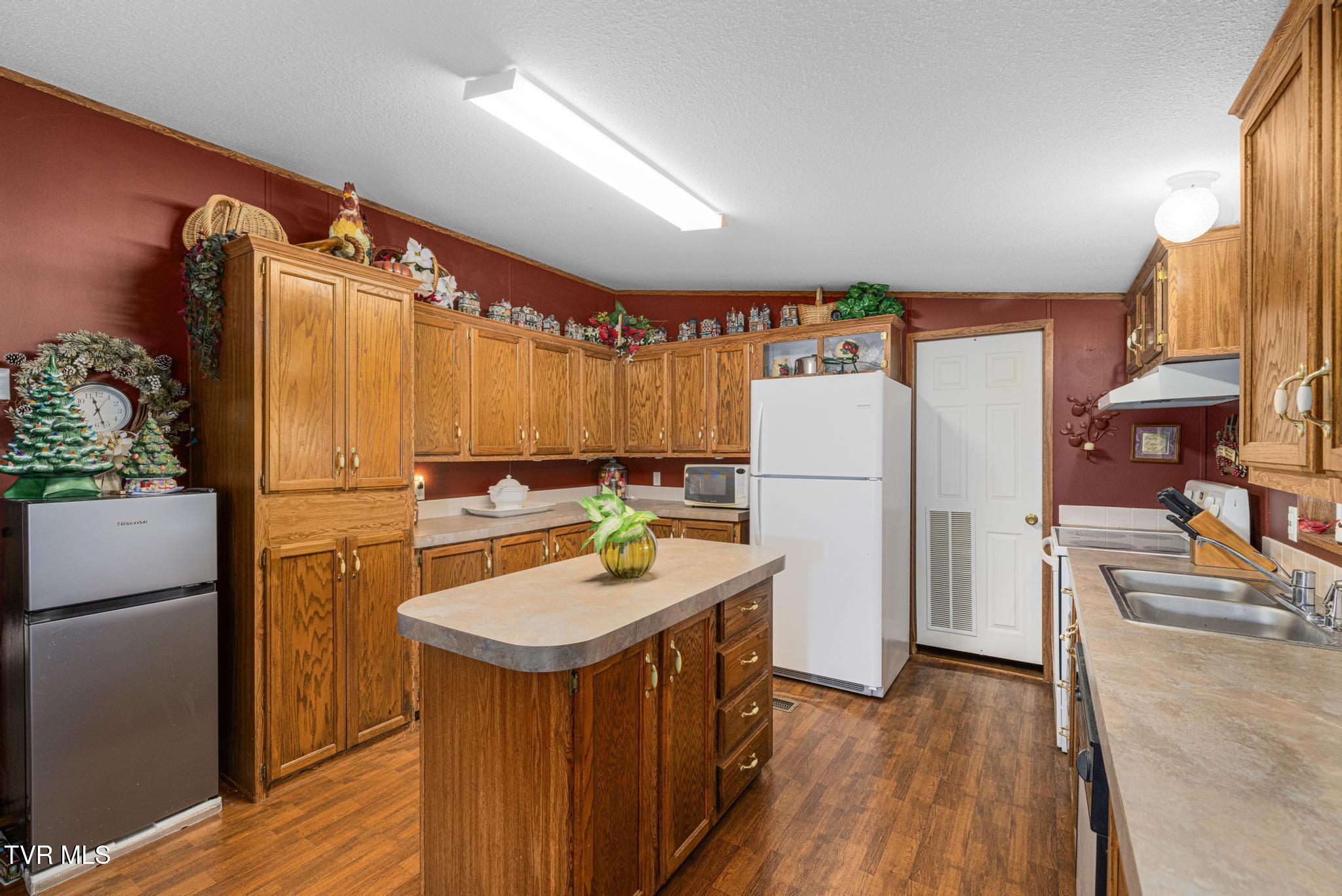 195 Estep Hollow Road Elizabethton, TN 37643 - Photo 41 of 69 IMG_7180