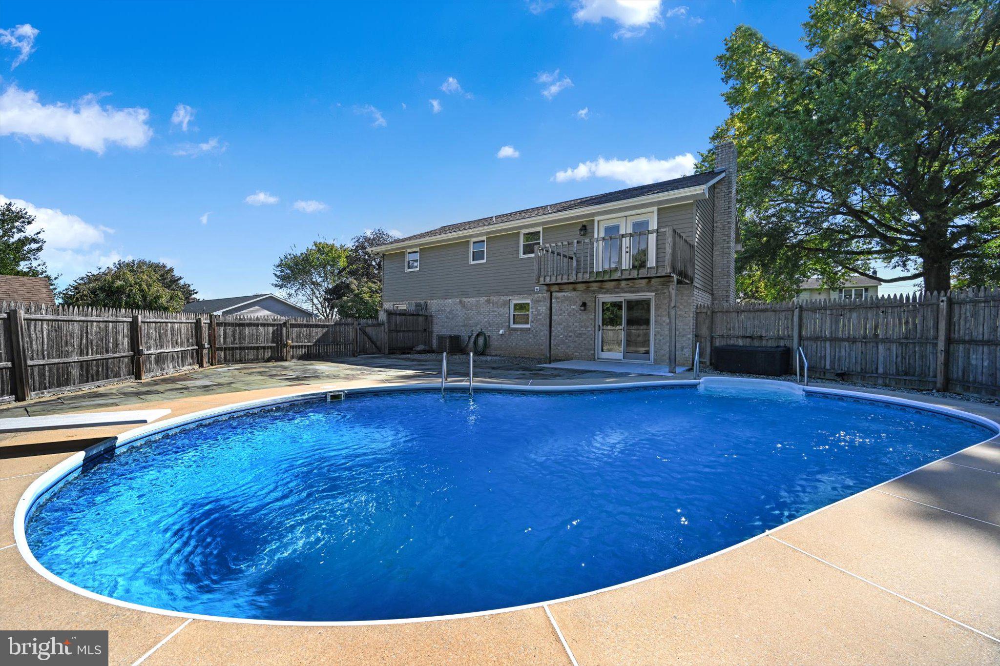 34 Fairland Road Manheim, PA 17545 - Photo 34 of 41 Saltwater Pool
