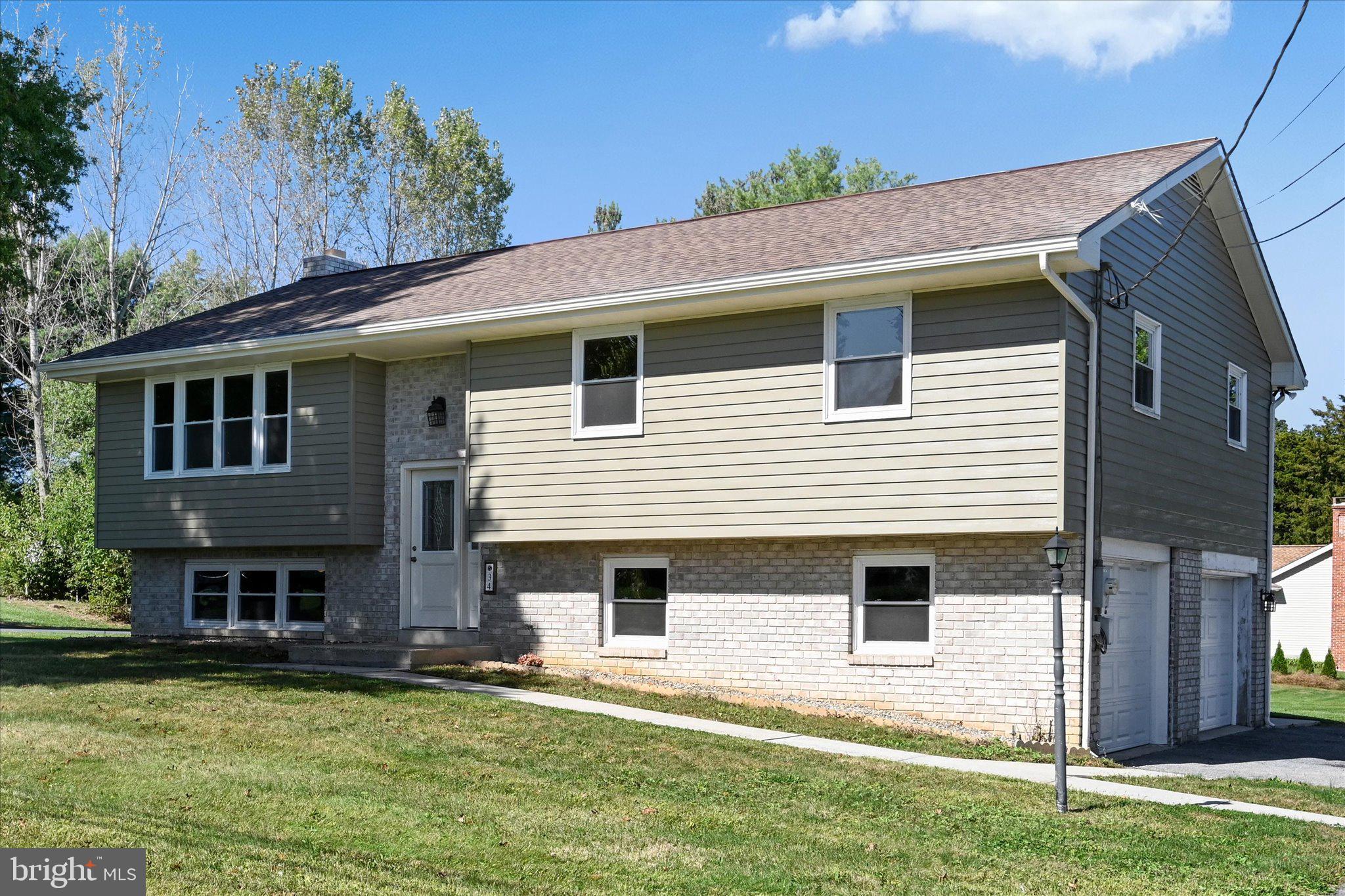 34 Fairland Road Manheim, PA 17545 - Photo 8 of 41 Front