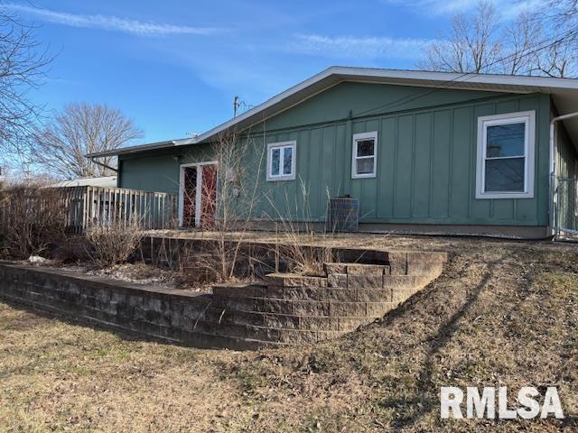 1012 South 15th Street Quincy, IL 62301 - Photo 2 of 12