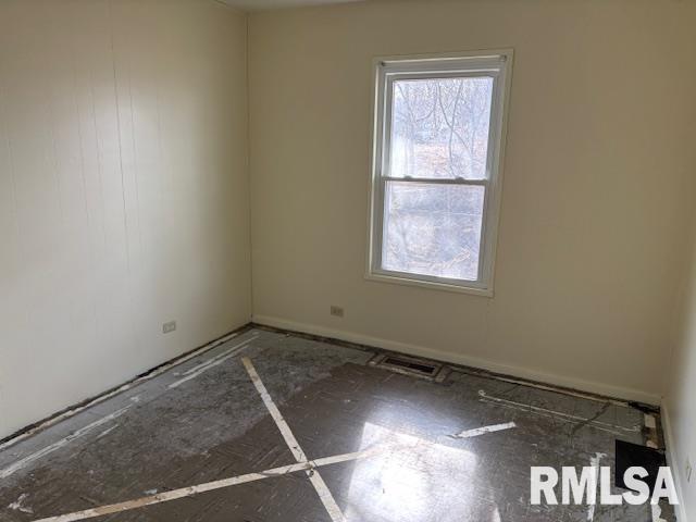 1012 South 15th Street Quincy, IL 62301 - Photo 9 of 12