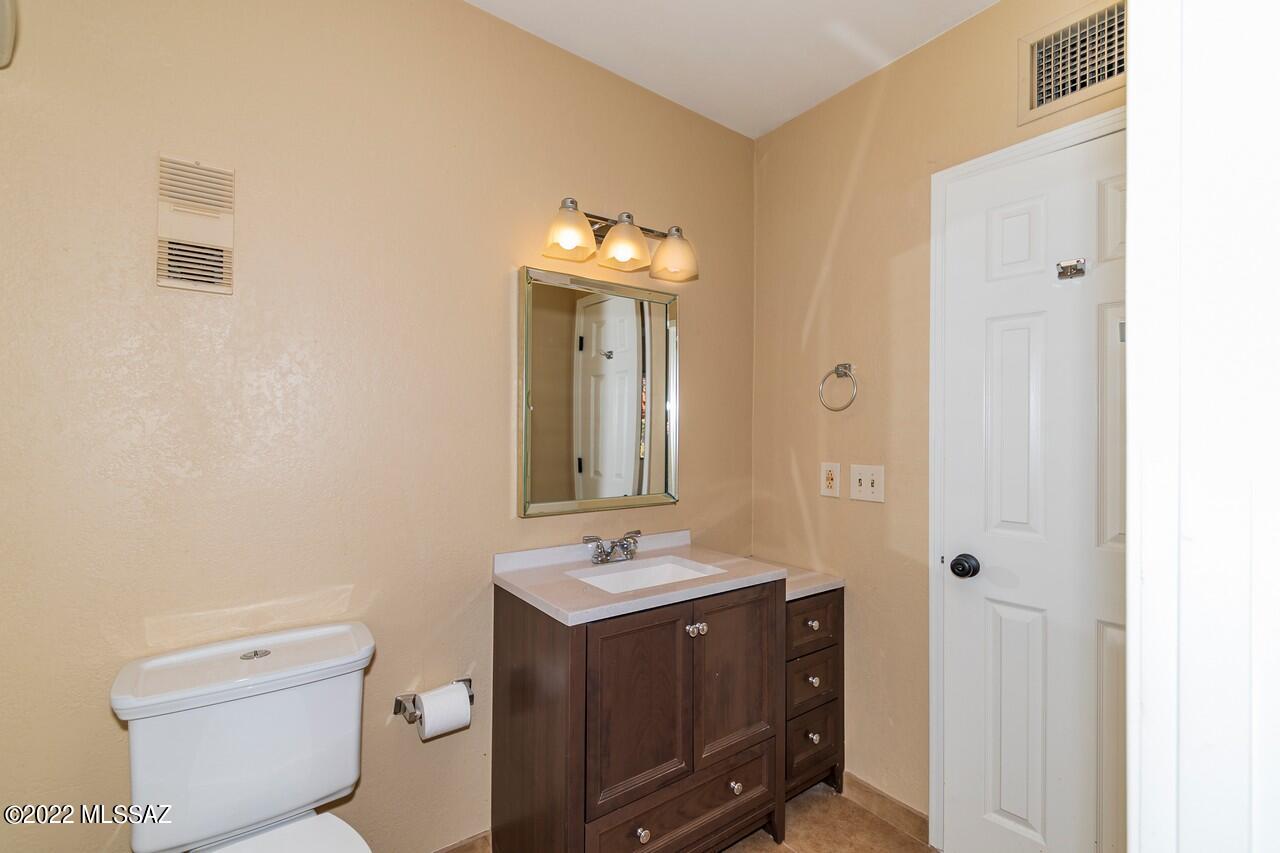 8255 North Oracle Road, Unit 212 Tucson, AZ 85704 - Photo 18 of 26