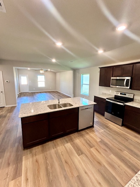 5334 Samuel Run Bryan, TX 77807 - Photo 5 of 20