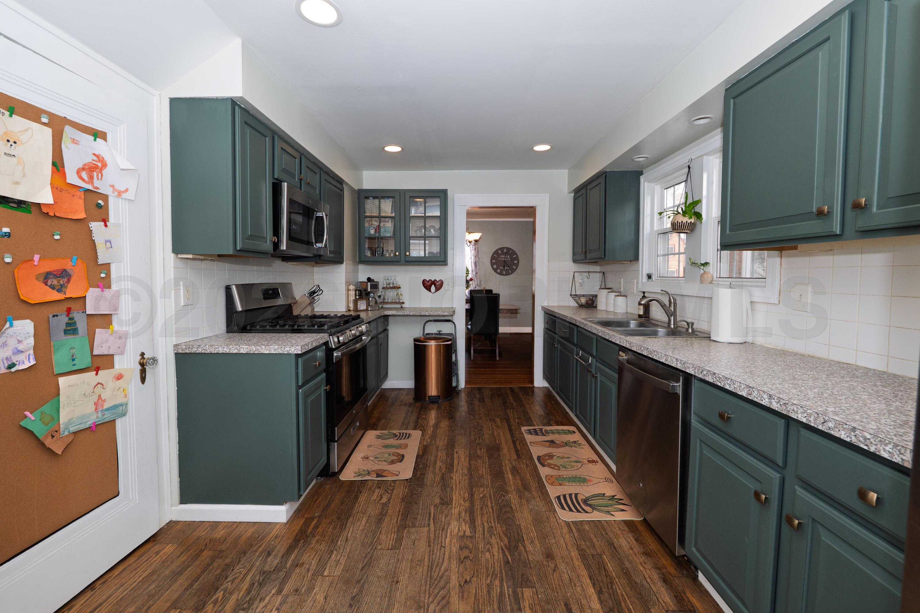 3755 Garrison Road Toledo, OH 43613 - Photo 13 of 31 P1114681