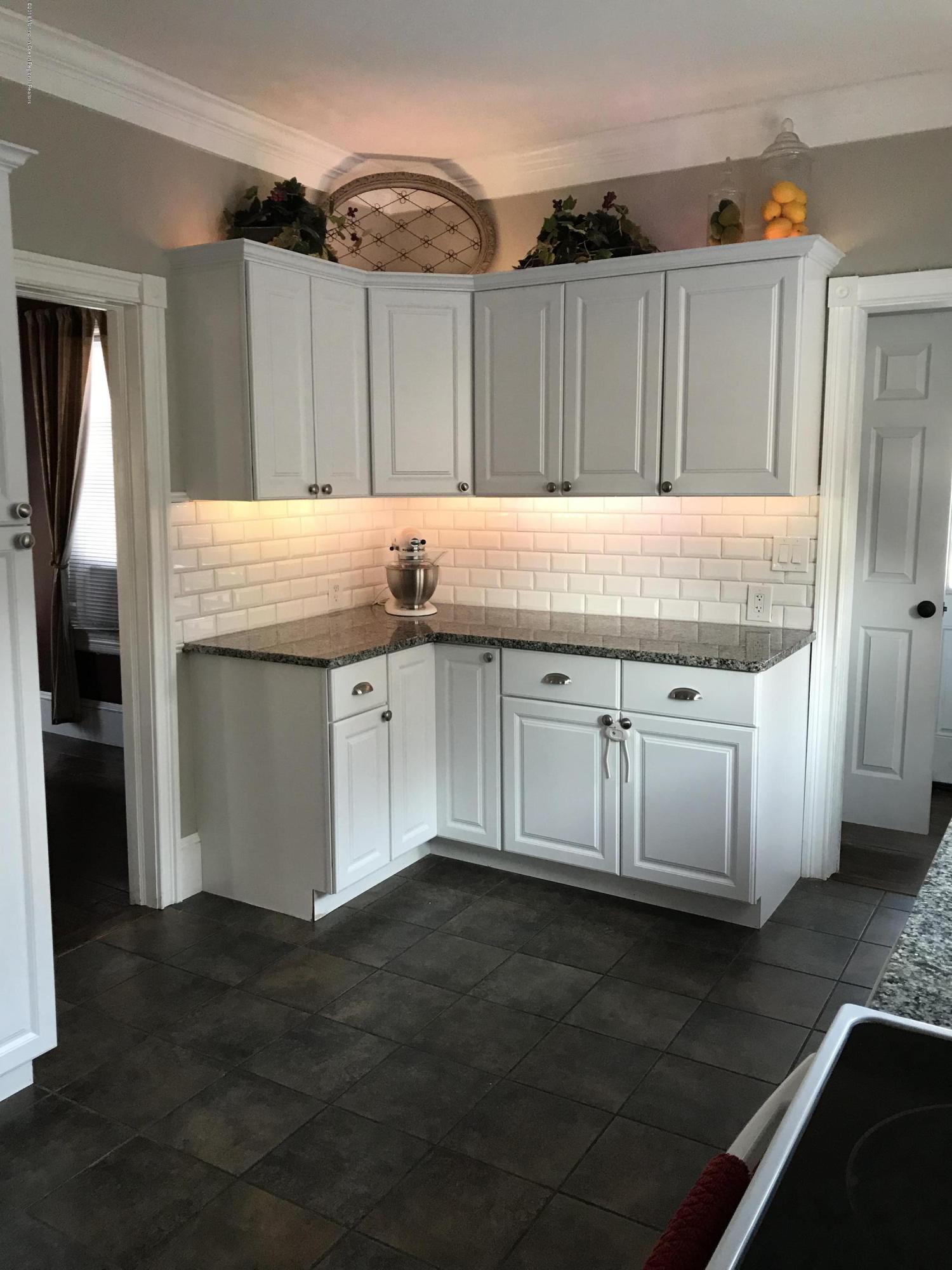 46 West George Street Freehold, NJ 07728 - Photo 12 of 26 IMG_3247