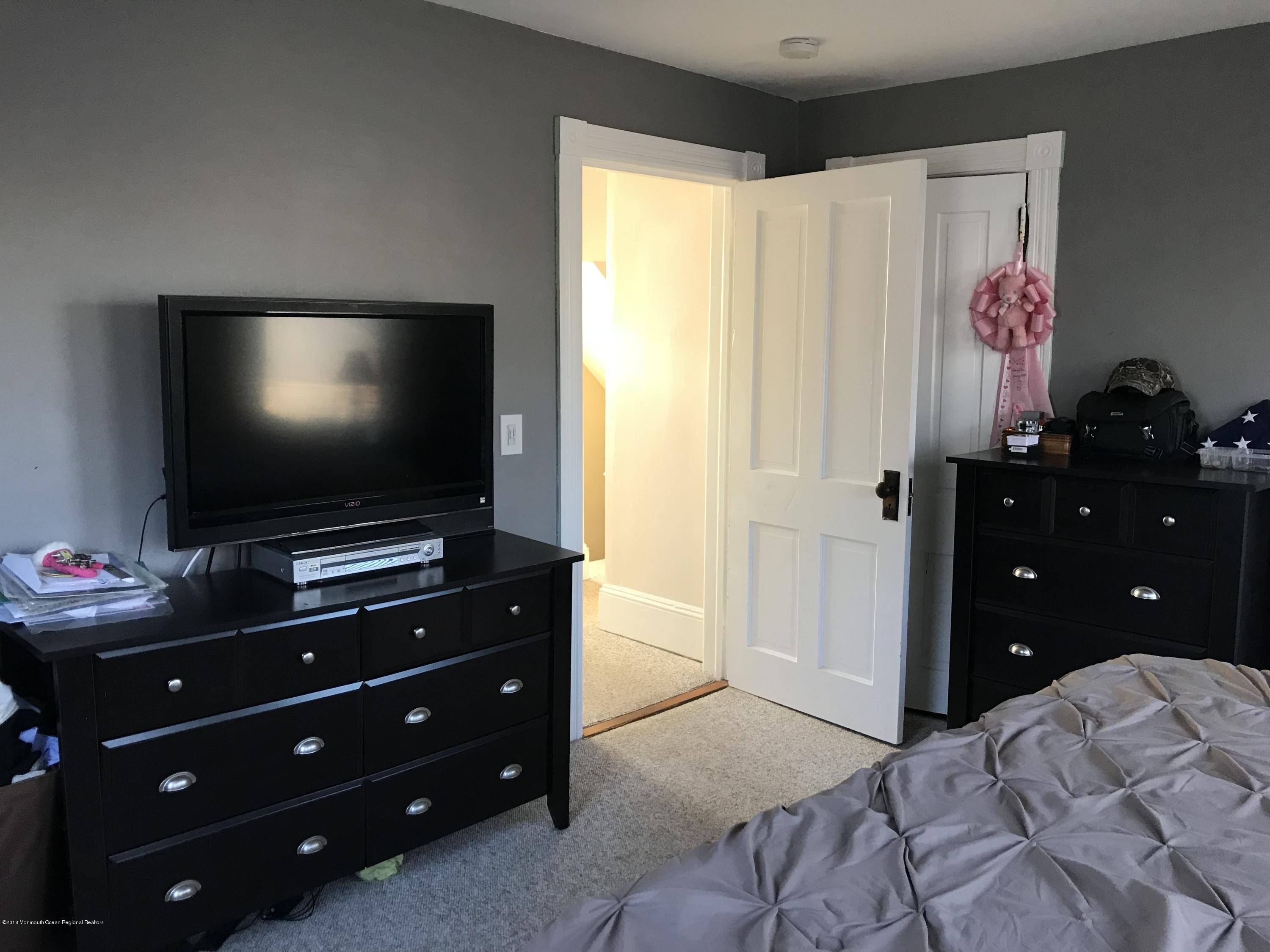 46 West George Street Freehold, NJ 07728 - Photo 18 of 26 IMG_3231
