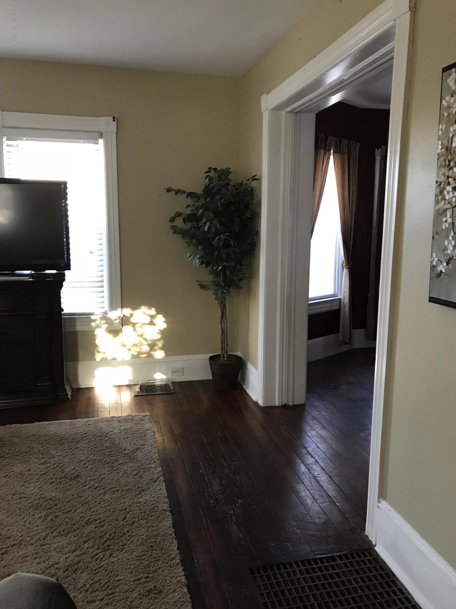 46 West George Street Freehold, NJ 07728 - Photo 5 of 26 IMG_3252