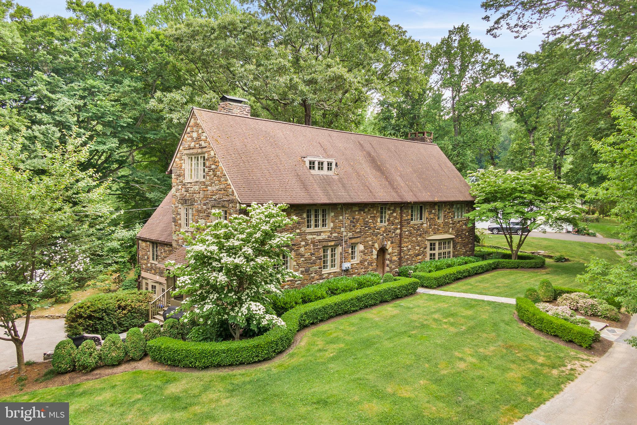 479 Cassatt Road Berwyn, PA 19312 - Photo 4 of 59