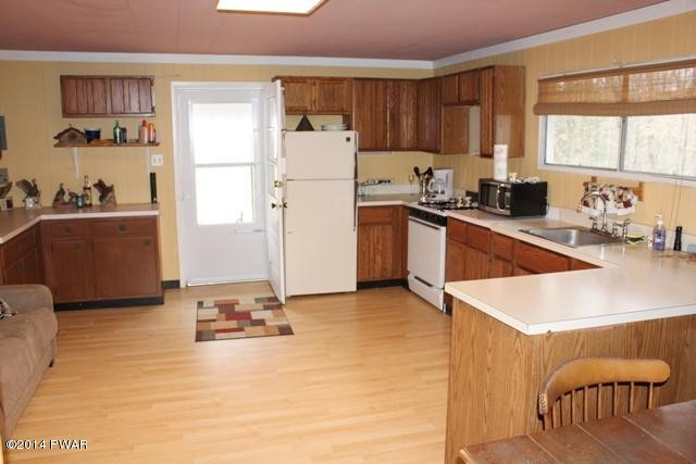 134 Riverside Drive Greentown, PA 18426 - Photo 6 of 15