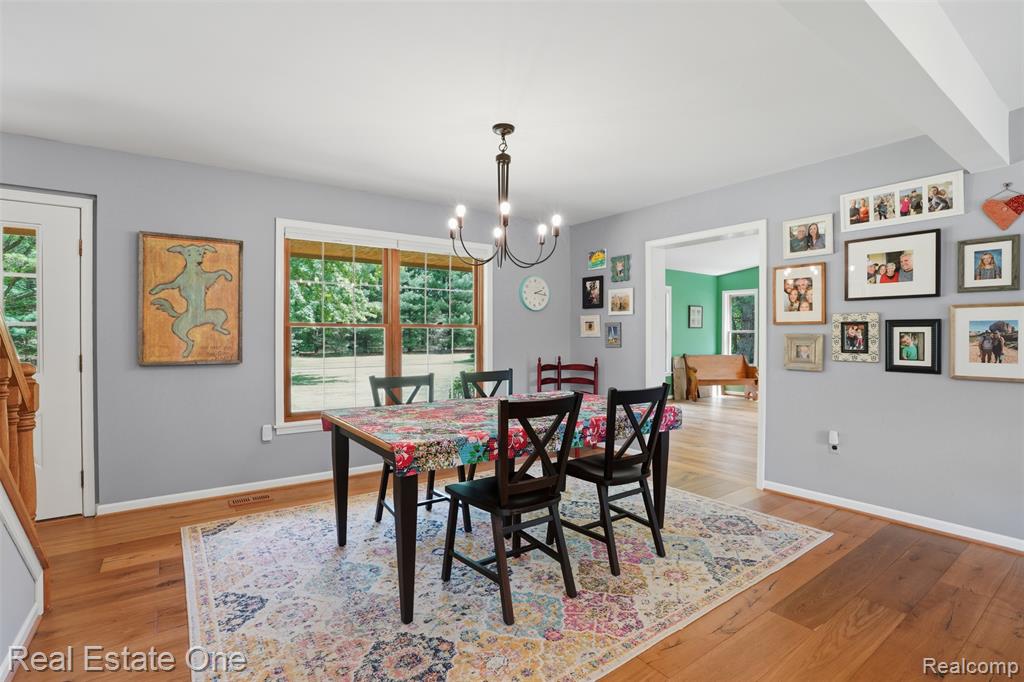1765 Rowe Road Milford, MI 48380 - Photo 8 of 61