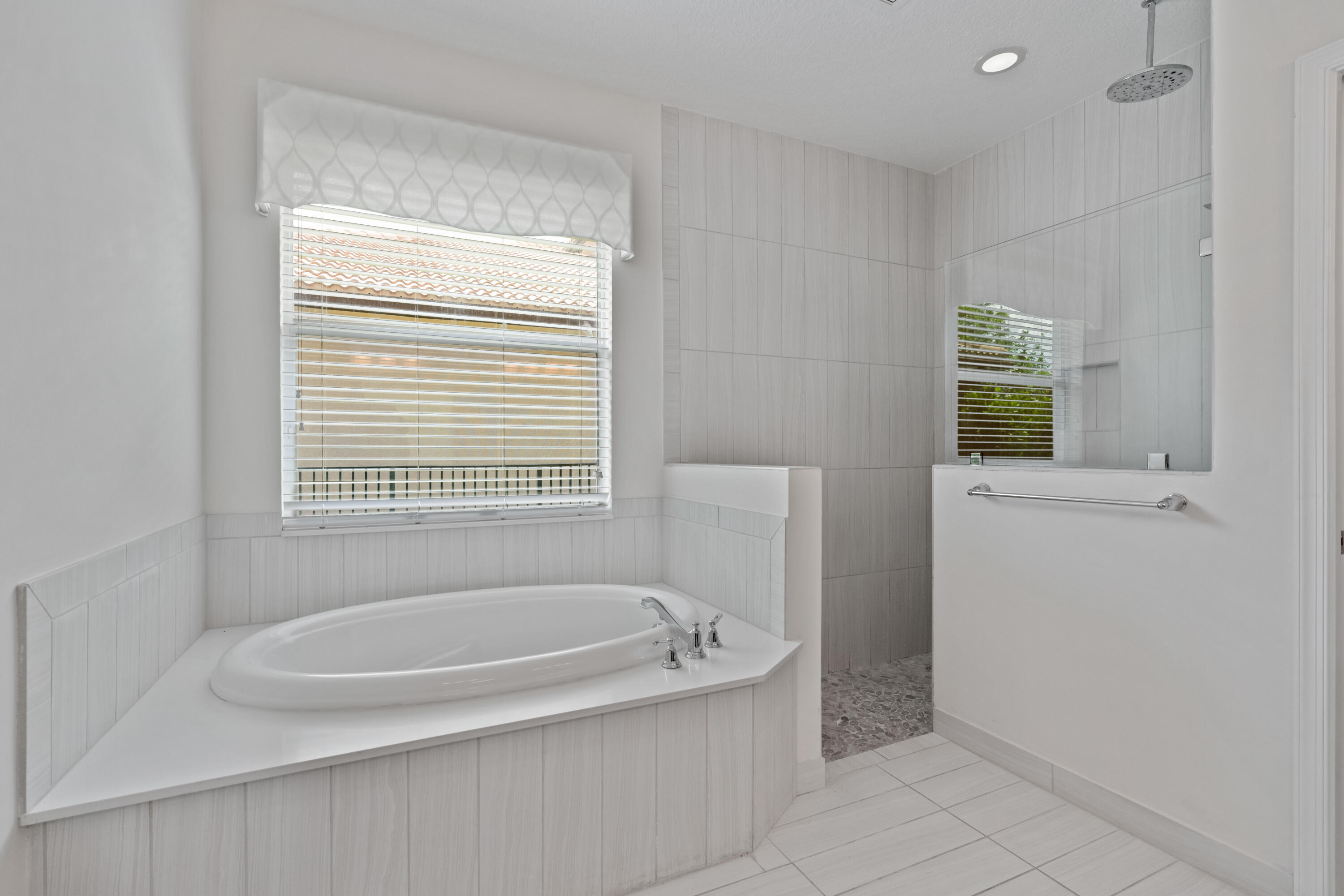 7018 Limestone Cay Road Limestone Creek, FL 33458 - Photo 21 of 48 Master Bath room