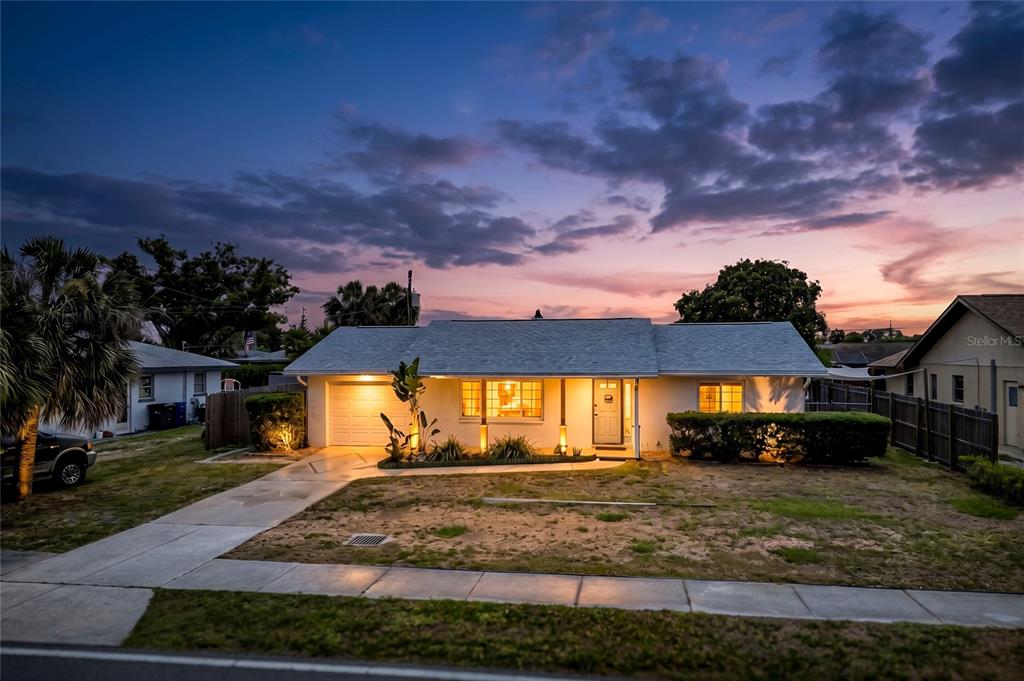 532 Center Road Venice, FL 34285 - Photo 3 of 68