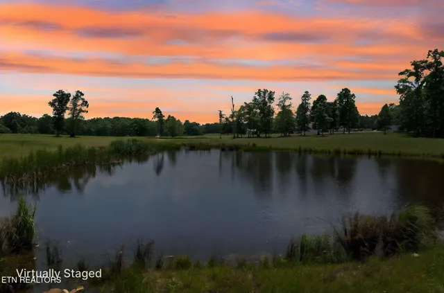 $1,194,000 | 1292 Deer Lodge Highway, Sunbright, TN 37872