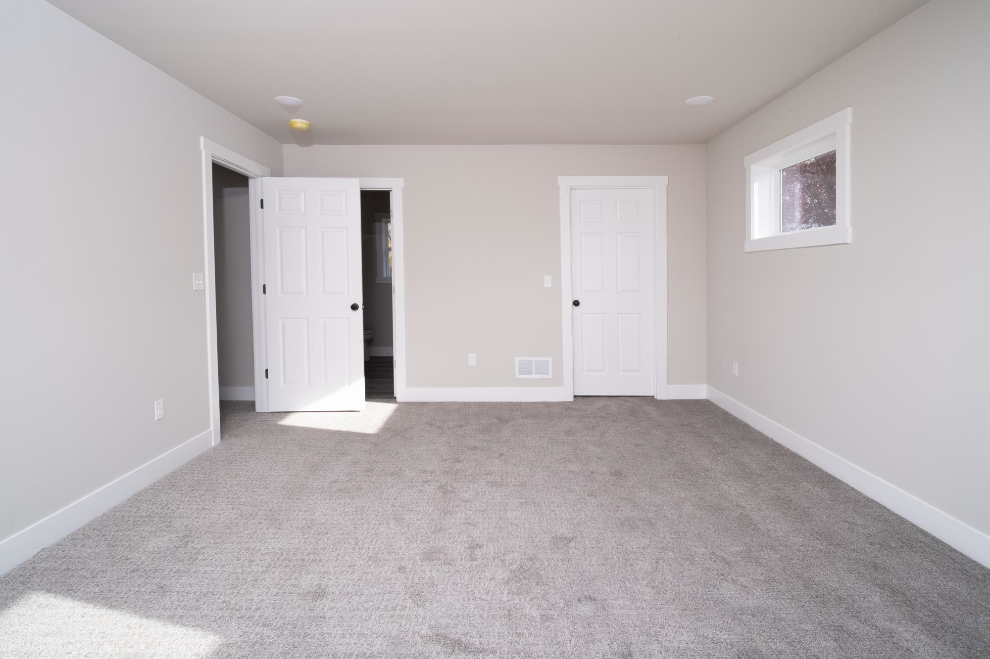 9627 Lismore Road Roscoe, IL 61073 - Photo 11 of 27 Gallery Image 11