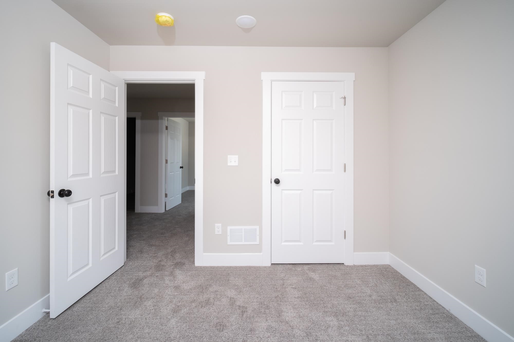 9627 Lismore Road Roscoe, IL 61073 - Photo 17 of 27 Gallery Image 17