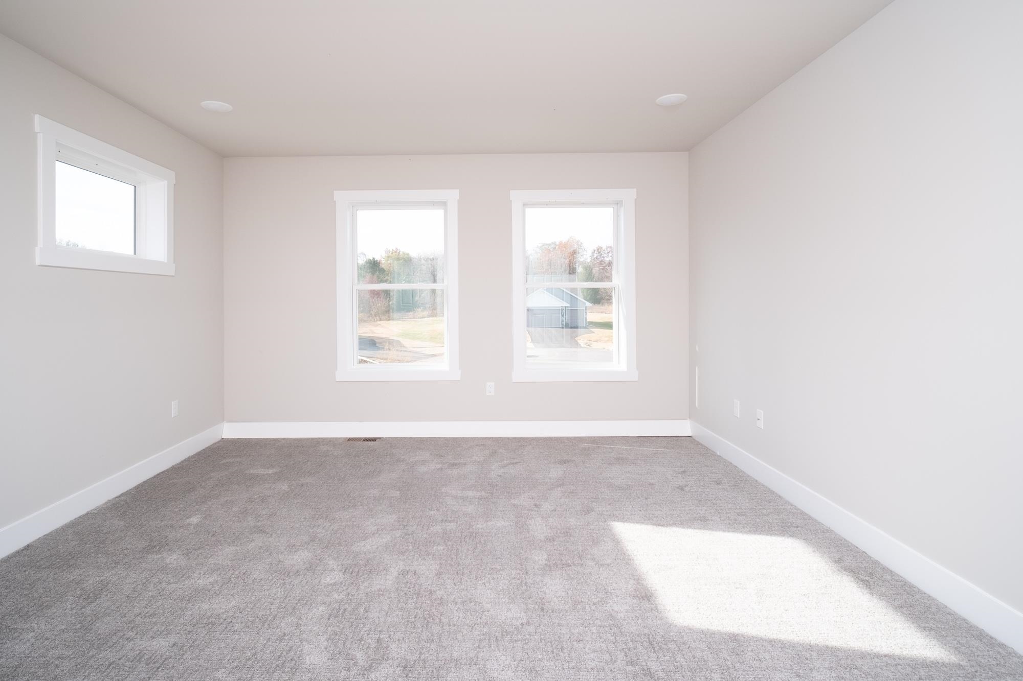9627 Lismore Road Roscoe, IL 61073 - Photo 10 of 27 Gallery Image 10