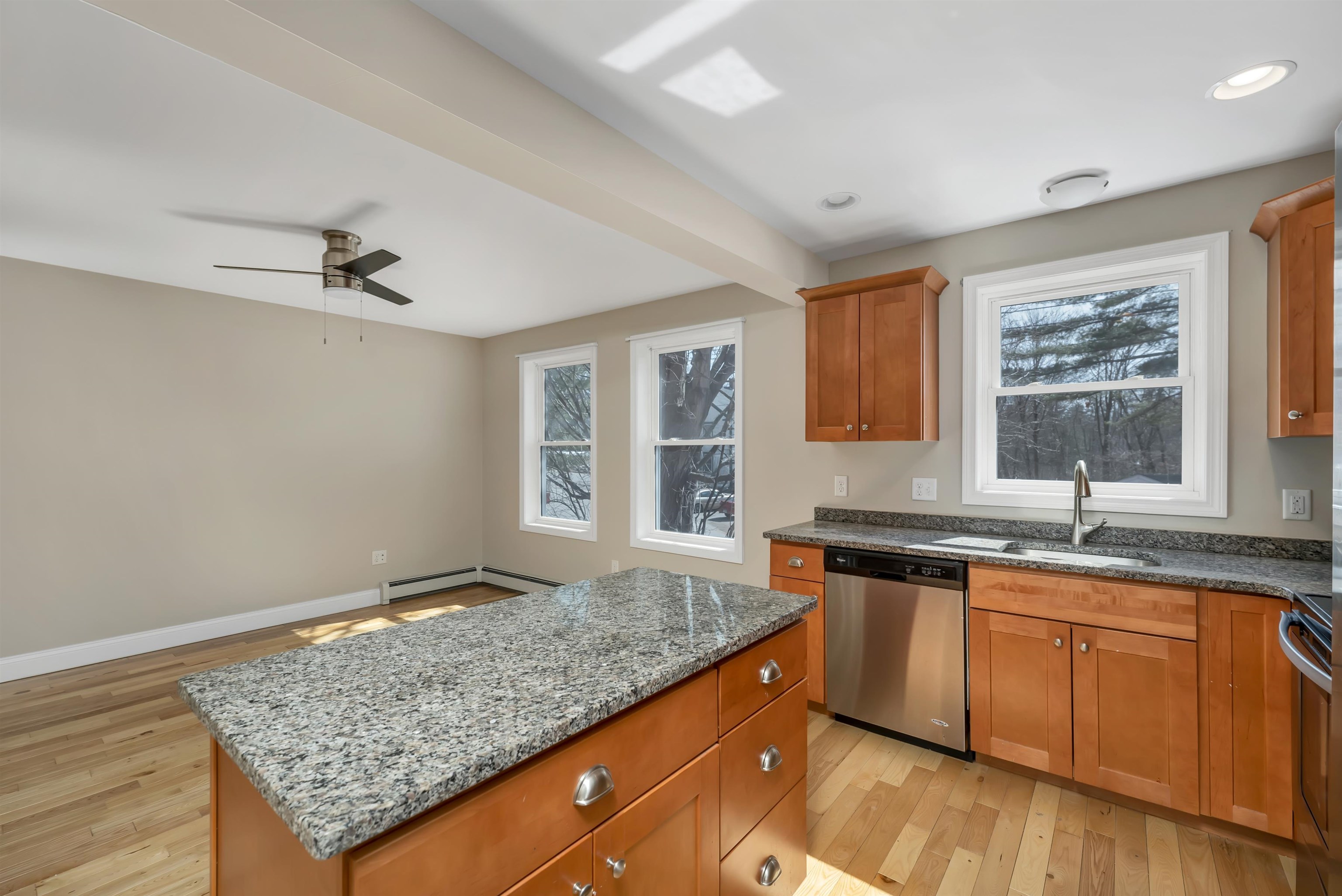 370 Stage Road, Unit 3 Nottingham, NH 03290 - Photo 12 of 40