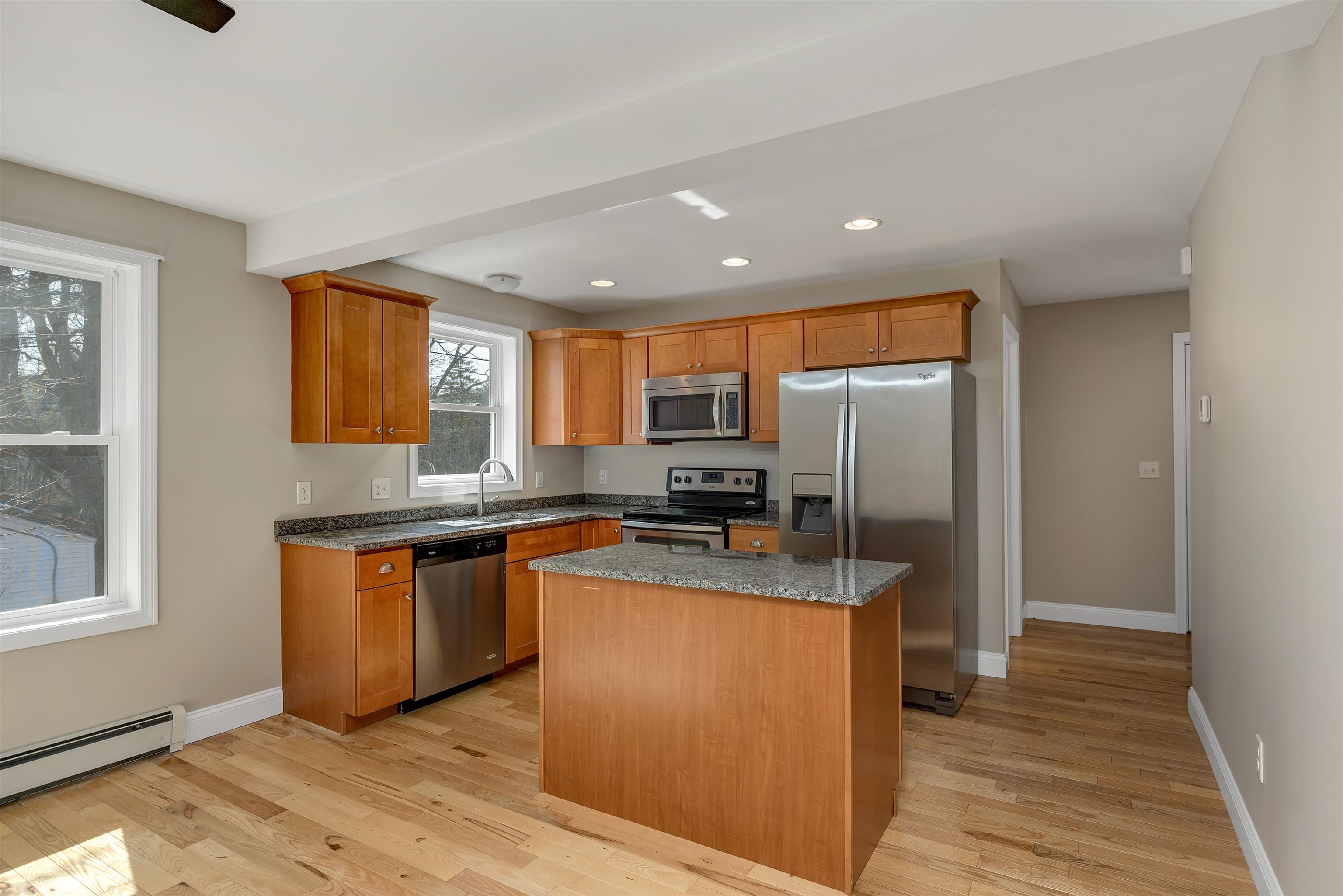 370 Stage Road, Unit 3 Nottingham, NH 03290 - Photo 13 of 40