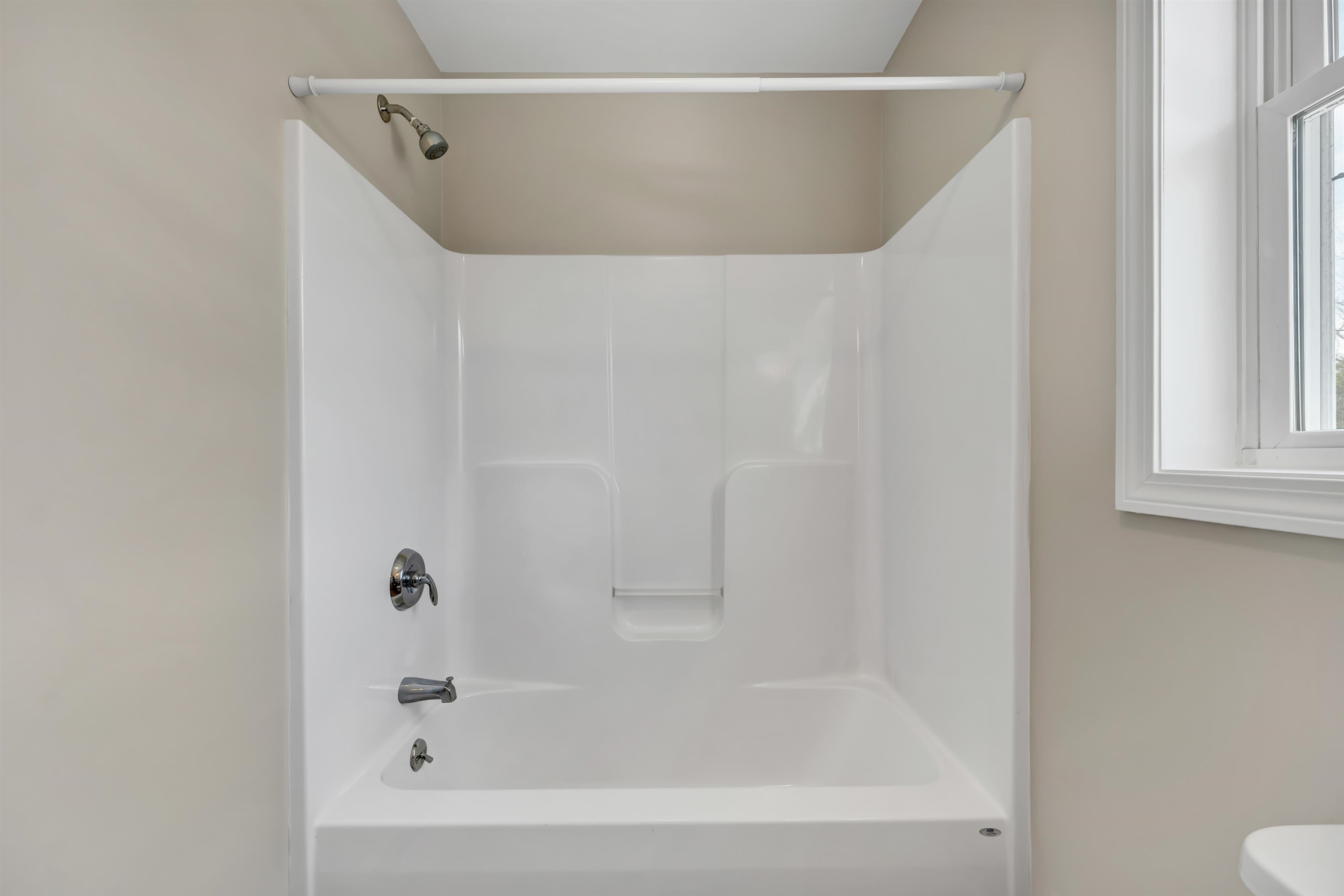 370 Stage Road, Unit 3 Nottingham, NH 03290 - Photo 22 of 40