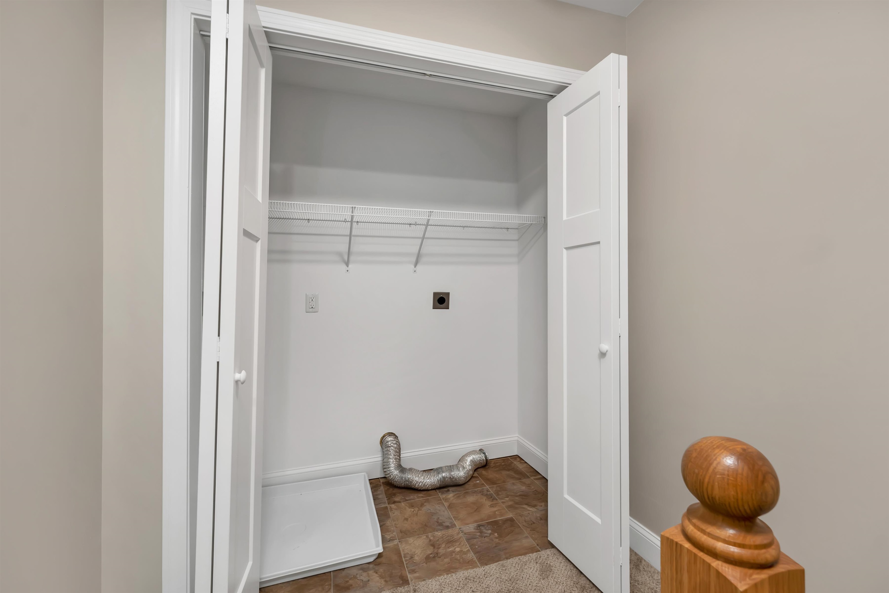 370 Stage Road, Unit 3 Nottingham, NH 03290 - Photo 25 of 40