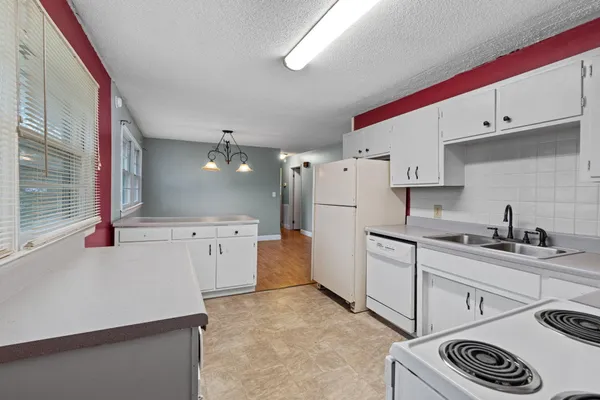 $219,900 | 110 Fairhill Avenue, Calhoun, TN 37309