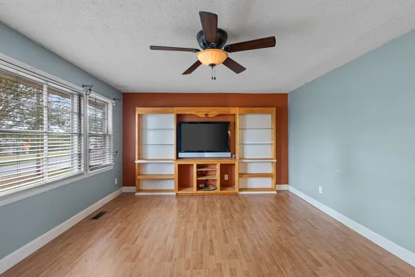 $219,900 | 110 Fairhill Avenue, Calhoun, TN 37309