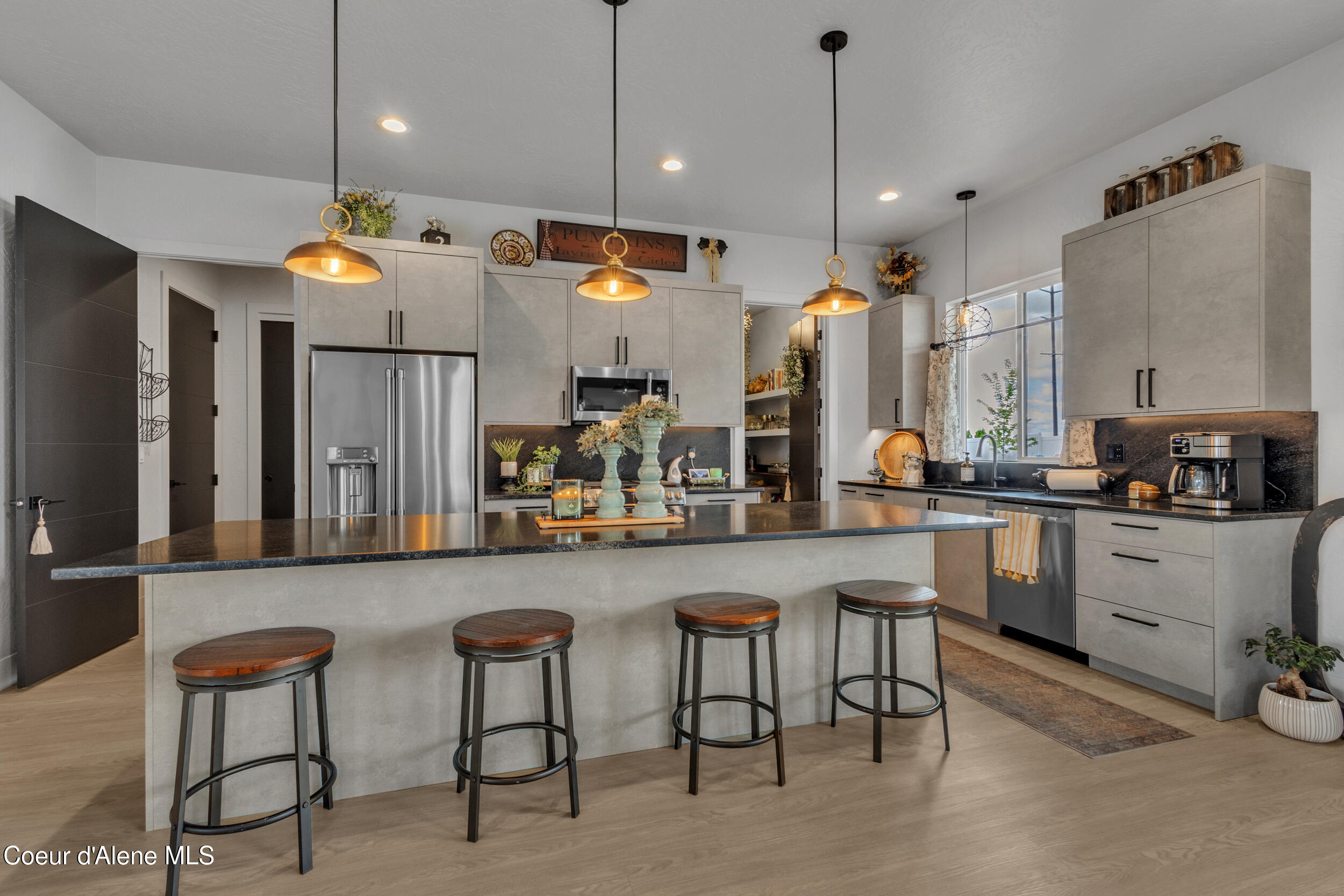 12928 North Krauss Circle Rathdrum, ID 83858 - Photo 13 of 49 12. Kitchen