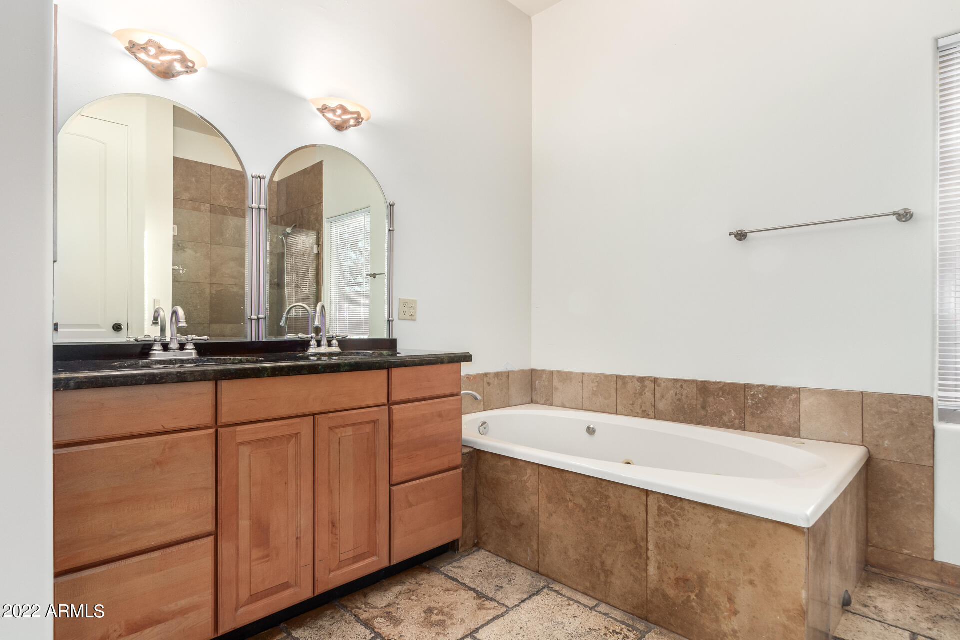 1020 East Curry Road Tempe, AZ 85288 - Photo 15 of 31 0018-18-Curry