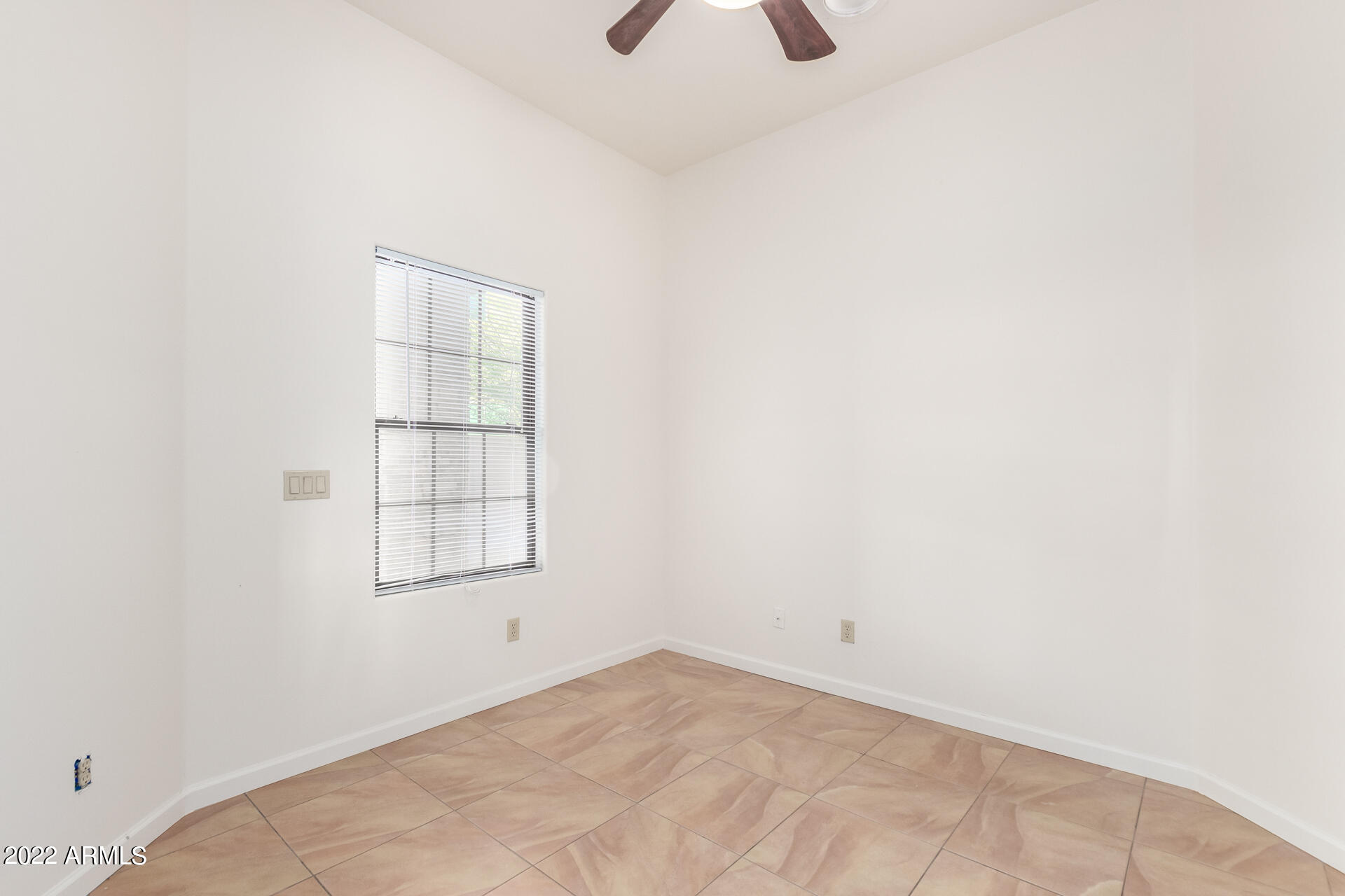 1020 East Curry Road Tempe, AZ 85288 - Photo 19 of 31 0022-21-Curry