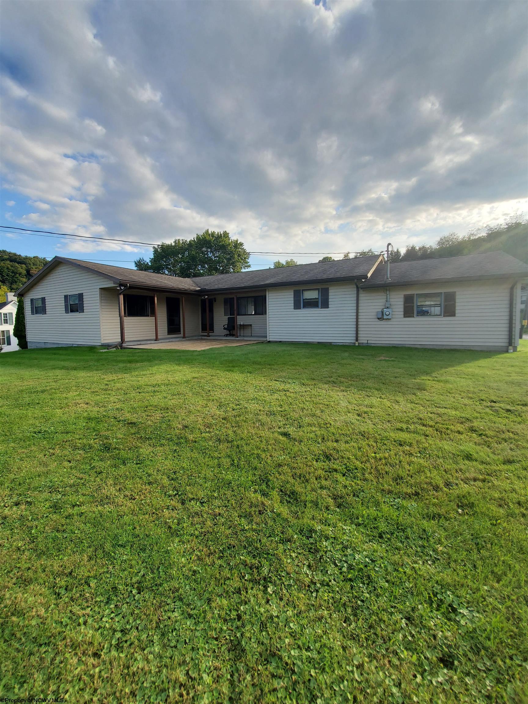 162 Firehouse Road Fairmont, WV 26554 - Photo 3 of 19 Gallery Image 3