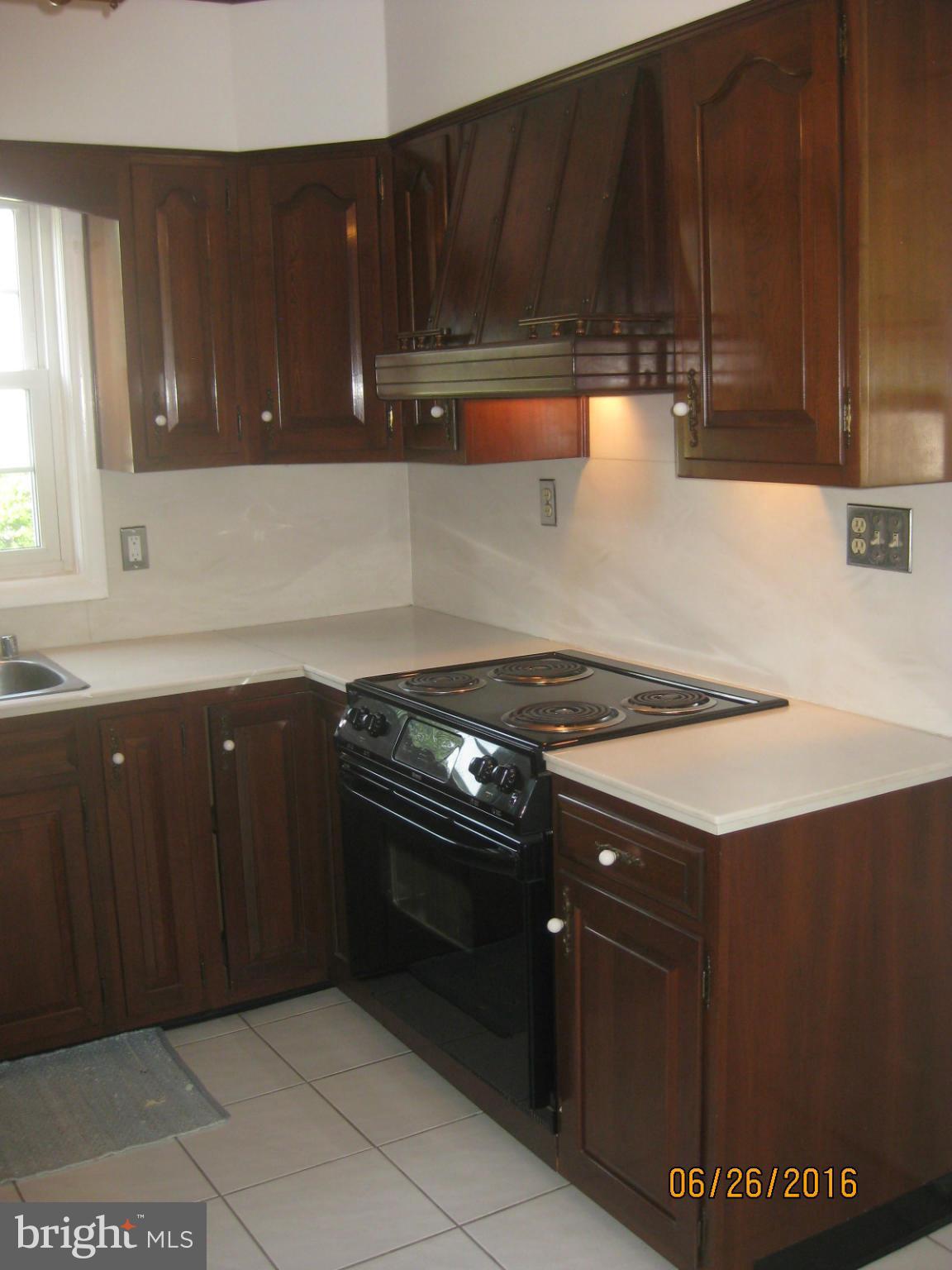 8303 Alston Road Baltimore, MD 21204 - Photo 4 of 21 Kitchen