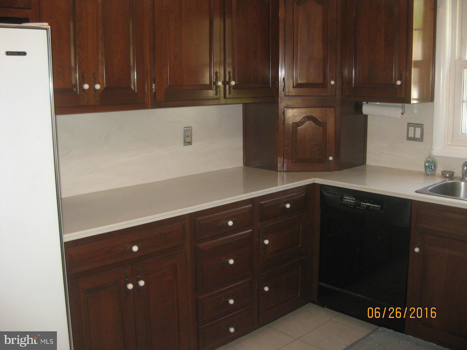 8303 Alston Road Baltimore, MD 21204 - Photo 6 of 21 Kitchen