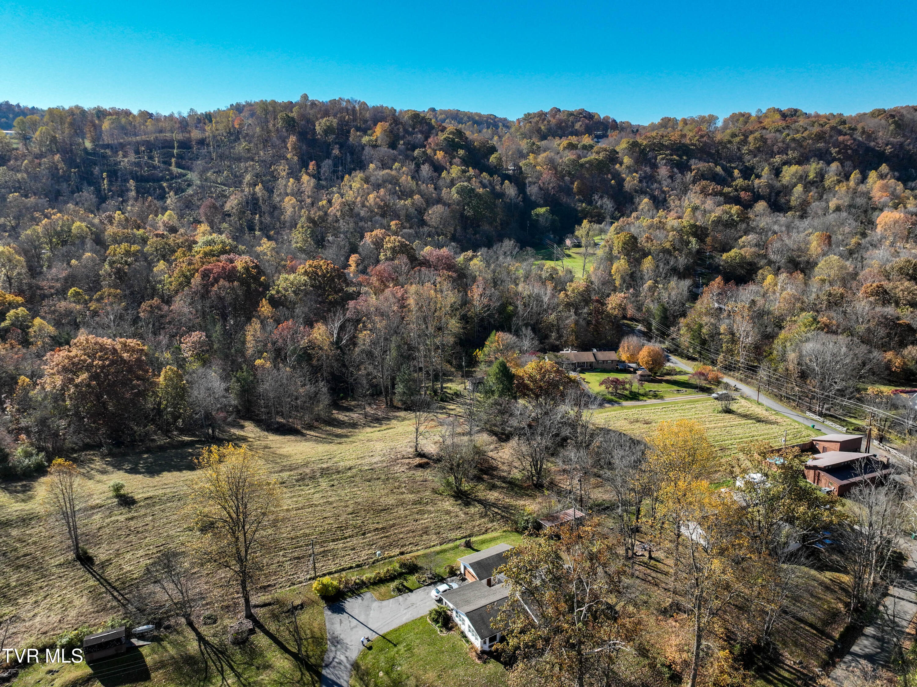 297 Bluff Road Blountville, TN 37617 - Photo 12 of 26 297 Bluff Rd Drone KENDALL-14