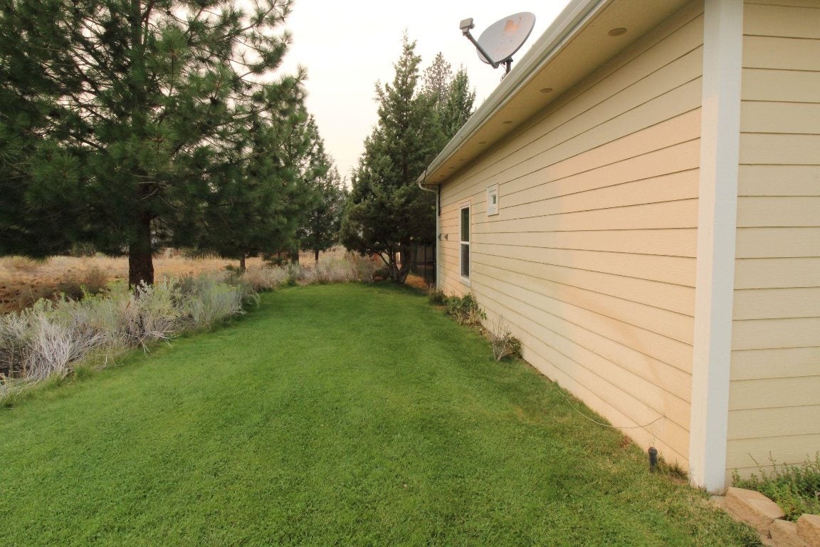 17025 Casper Road Weed, CA 96094 - Photo 18 of 22 Gallery Image 18