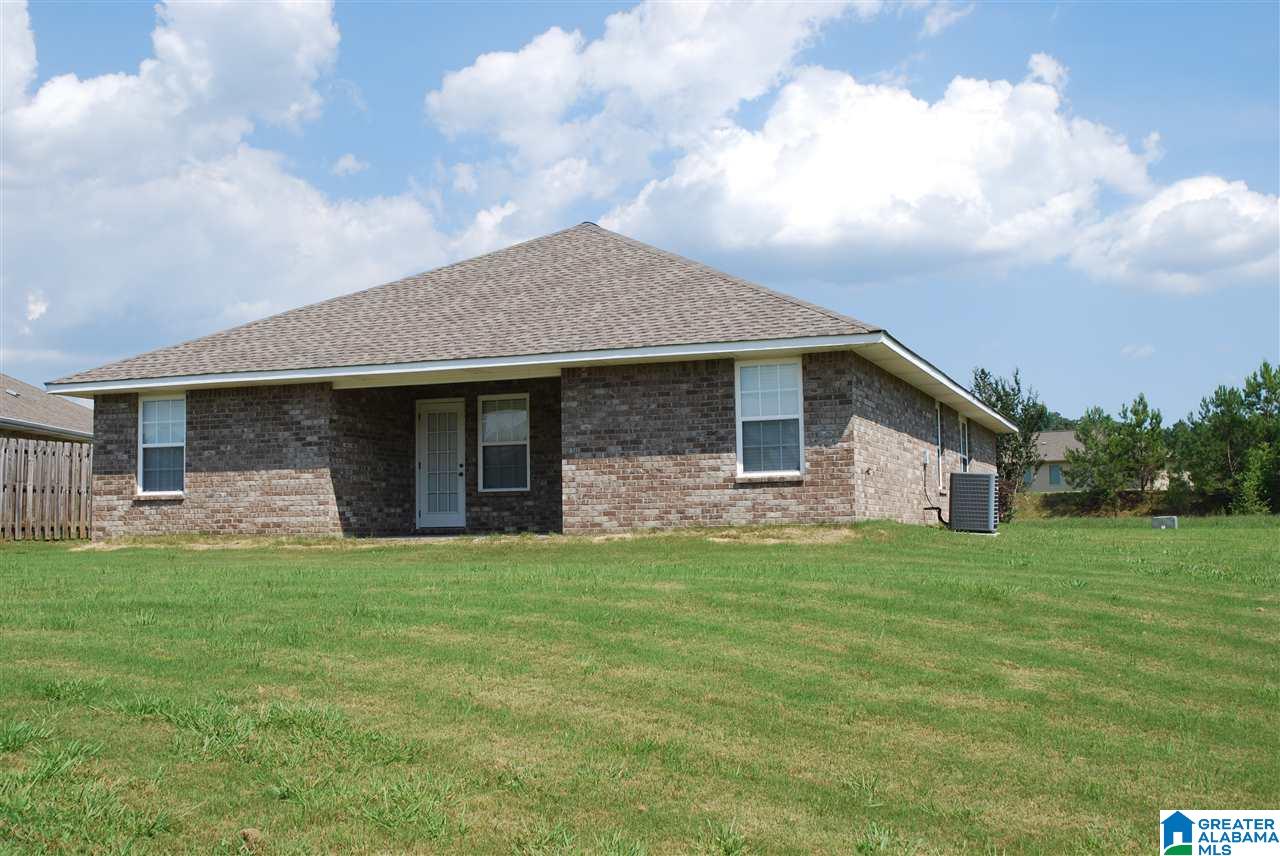 416 Marsh Circle Calera, AL 35040 - Photo 3 of 26
