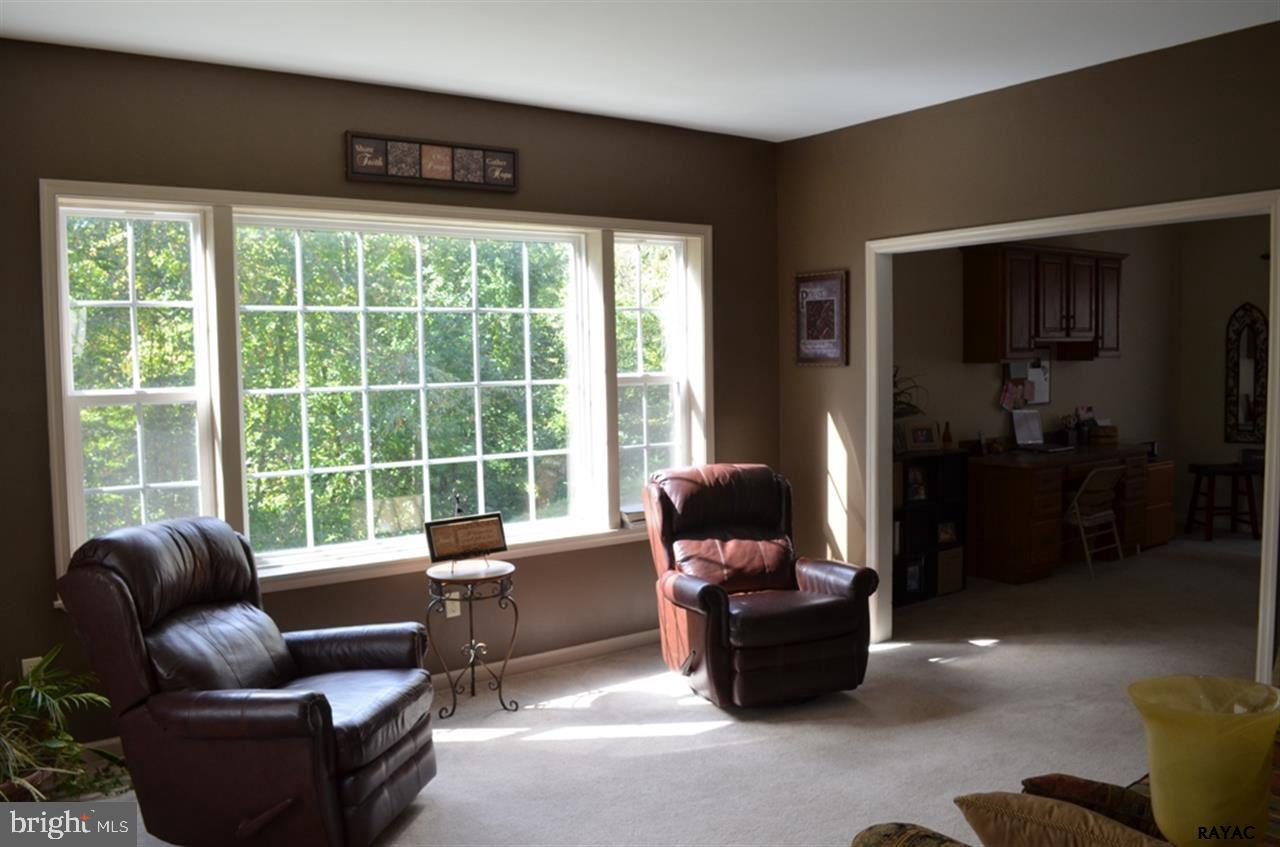1595 Sheepbridge Road York, PA 17406 - Photo 7 of 29