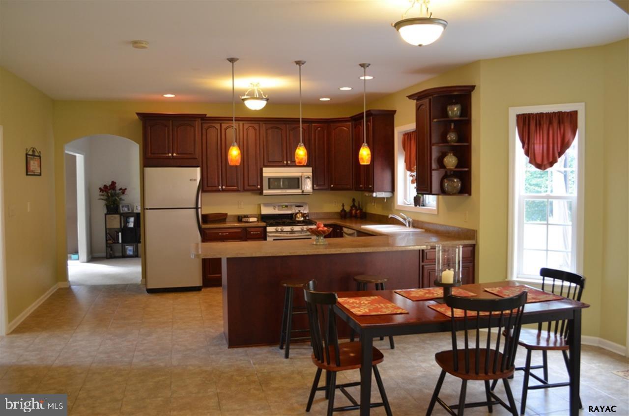1595 Sheepbridge Road York, PA 17406 - Photo 10 of 29