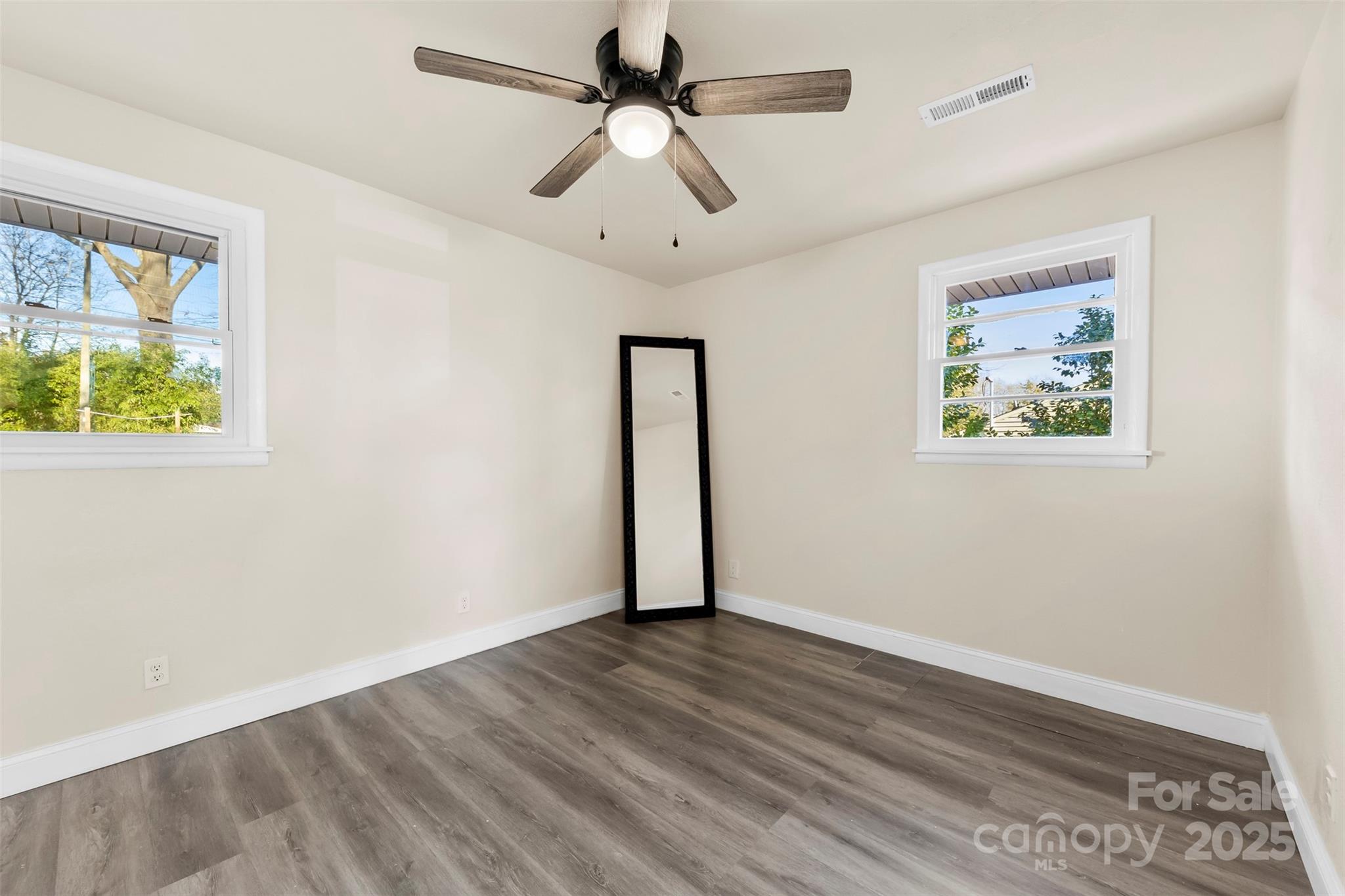 5528 Queen Anne Road Charlotte, NC 28217 - Photo 13 of 27