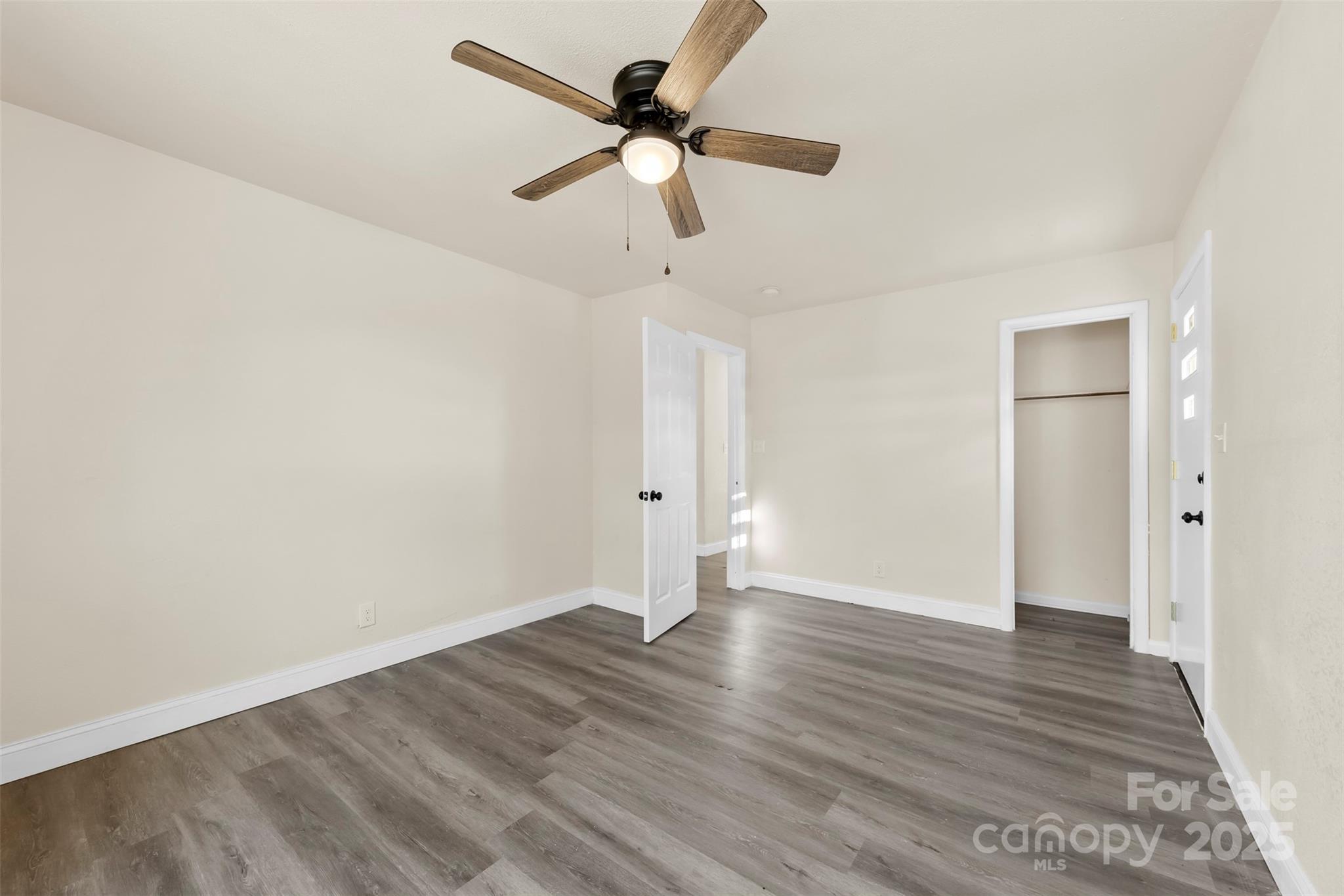 5528 Queen Anne Road Charlotte, NC 28217 - Photo 4 of 27