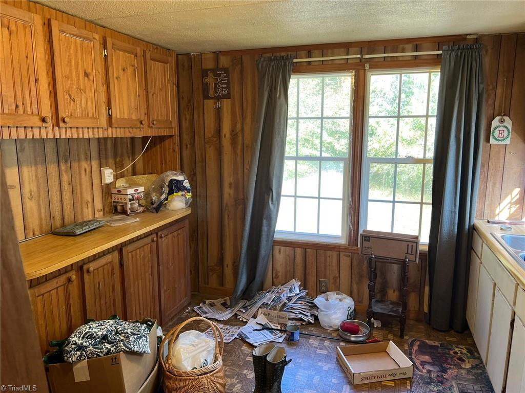 1741 North Marley Ford Road Ferguson, NC 28624 - Photo 8 of 14 Gallery Image 8